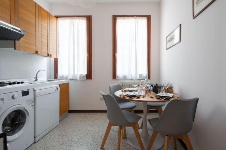 Ca' Pesaro Rooftop Terrace Apartment. Венеція Екстер'єр фото