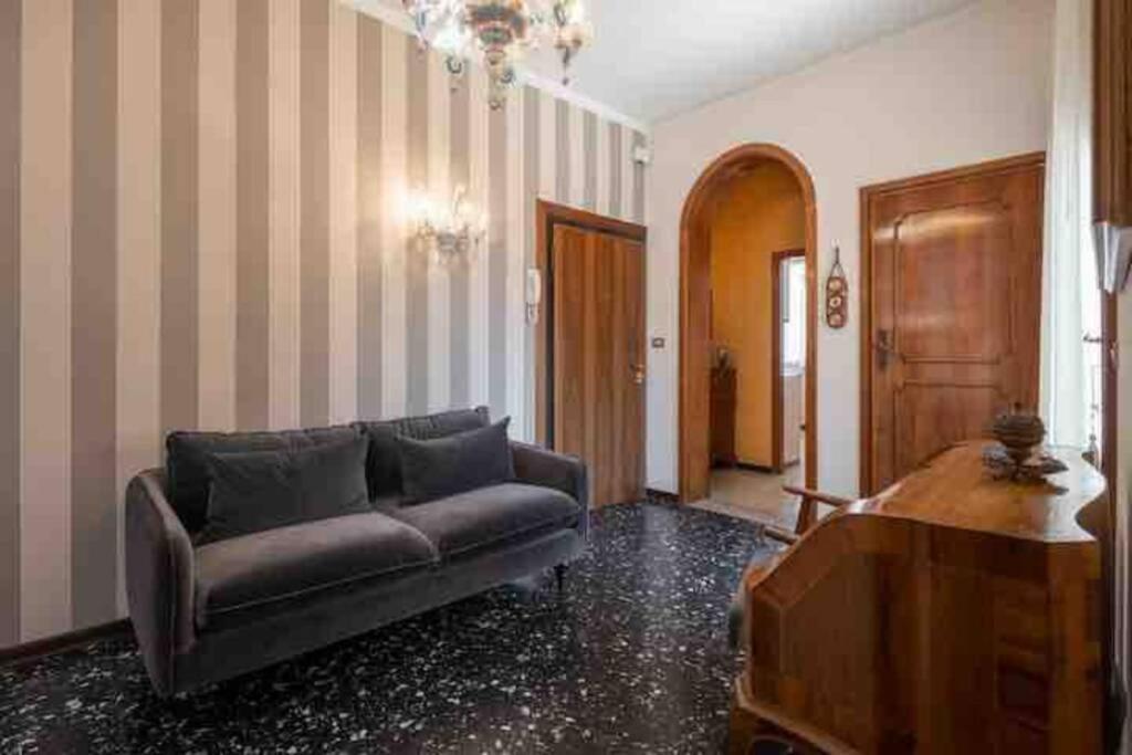 Ca' Pesaro Rooftop Terrace Apartment. Венеція Екстер'єр фото